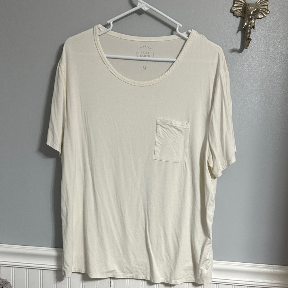 Women’s Cozy Earth Cream Short Sleeve Tshirt